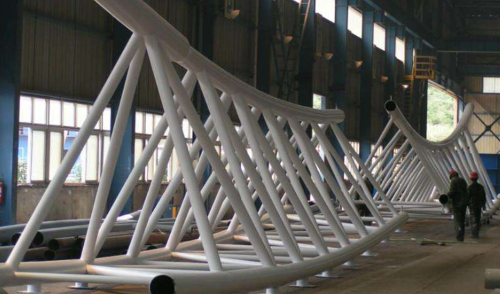 泊头管廊钢结构与桁架结构的管道支架应该如何区分